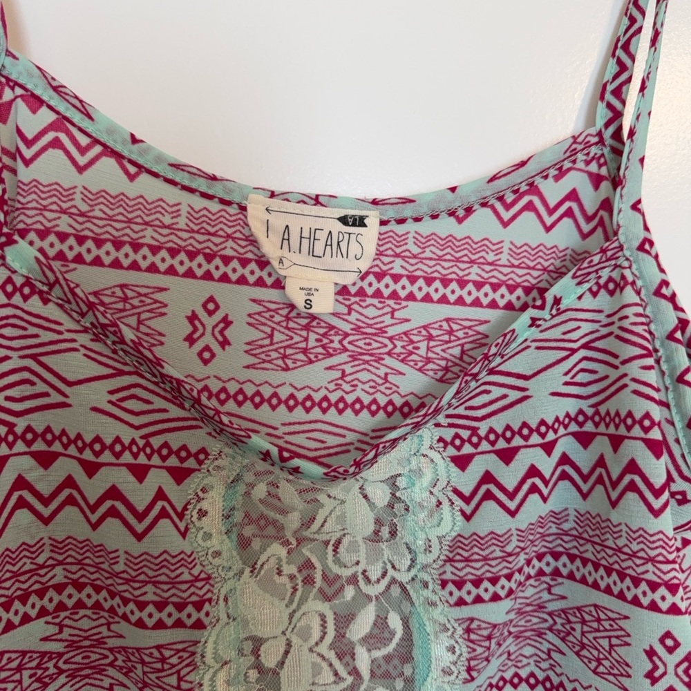 Geometric Lace Accent Camisole Magenta- Pink & Mint light blue crop top tank top - Picture 3 of 8